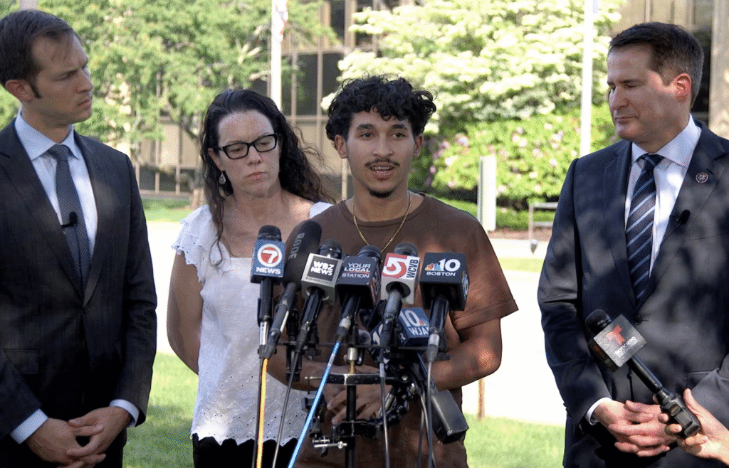 Honor Student Detained by ICE Turns Jail Cell Into Ministry